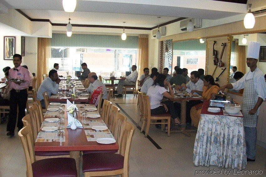 Ramanashree Brunton Hotel Bangalore Restoran gambar